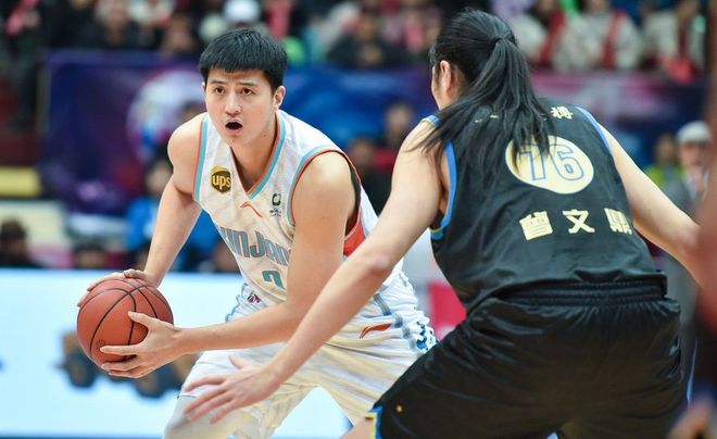 开云体育在线-福建队客场大胜河南，豪取四连胜，引发热议