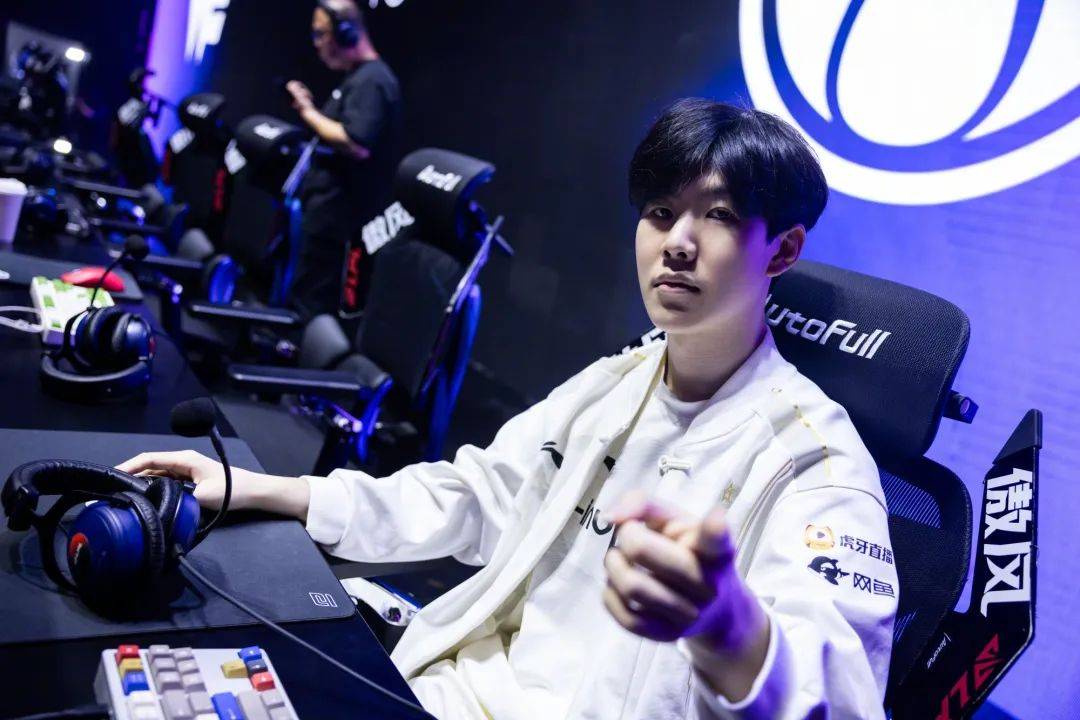 开云下载-IG轻取V5，Scout开启传奇时刻鏖战多局八强赛，技惊四座的简单介绍